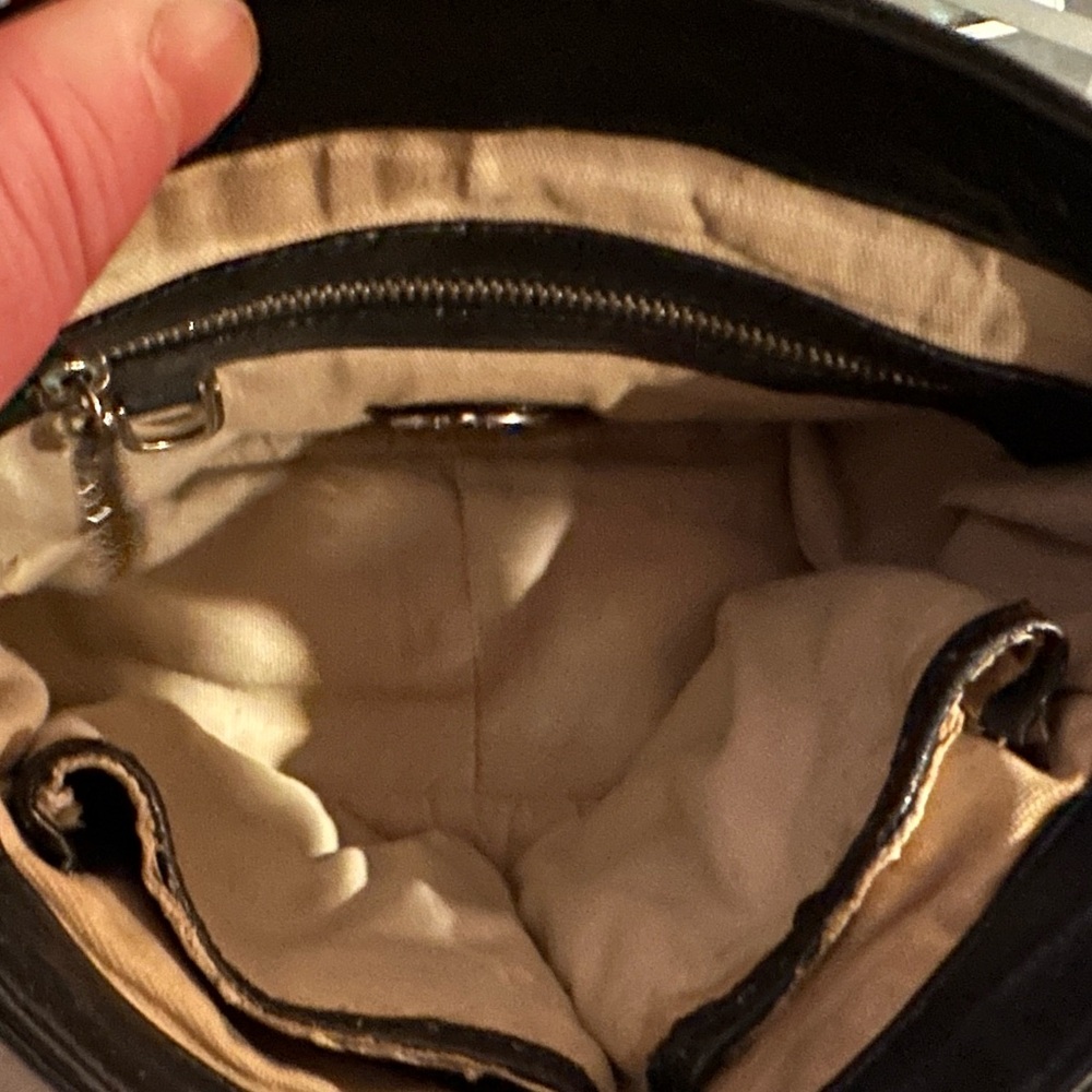Tory Burch Black Leather Crossbody Purse Adjustable Chain Link Strap, imperfect - Picture 8 of 11